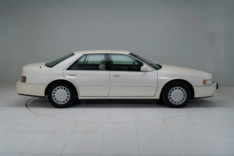 1993 Cadillac Seville - Image 2 of 31