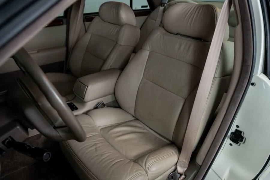 1993 Cadillac Seville - Image 25 of 31