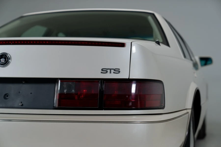 1993 Cadillac Seville - Image 9 of 31