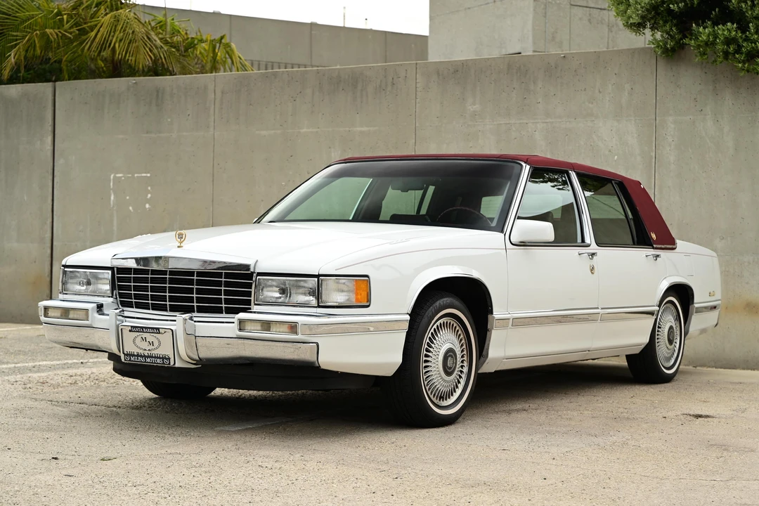 1993 Cadillac DeVille 6th Gen - Image 6 of 31