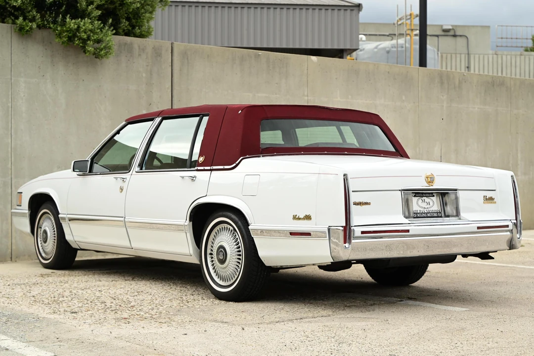 1993 Cadillac DeVille 6th Gen - Image 4 of 31
