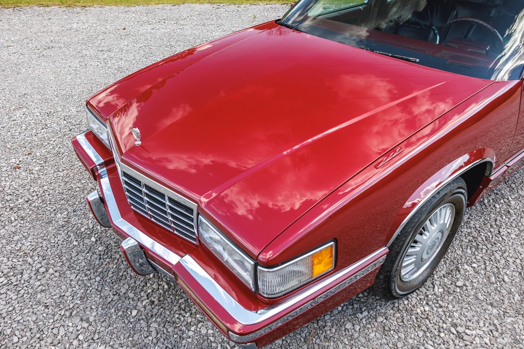 1993 Cadillac DeVille 6th Gen - Image 30 of 31