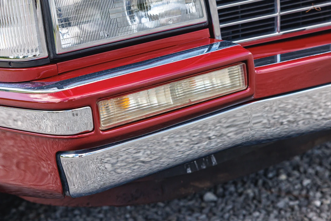 1993 Cadillac DeVille 6th Gen - Image 22 of 31