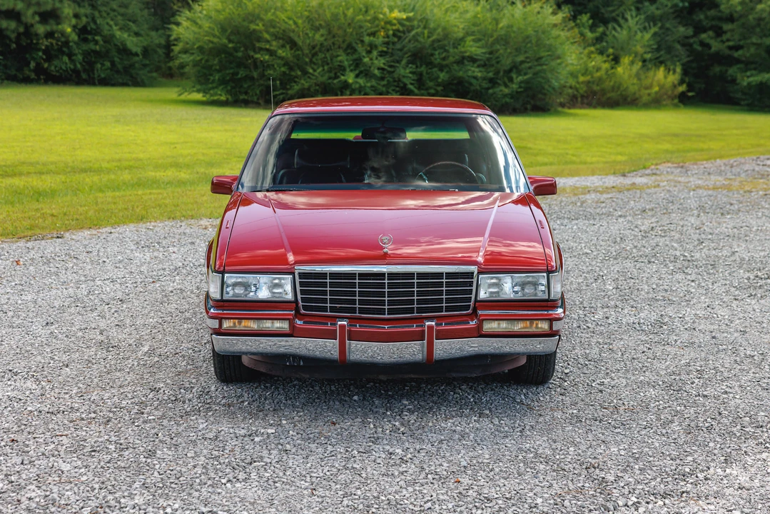 1993 Cadillac DeVille 6th Gen - Image 4 of 31