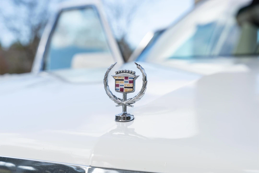 1993 Cadillac DeVille 6th Gen - Image 21 of 31