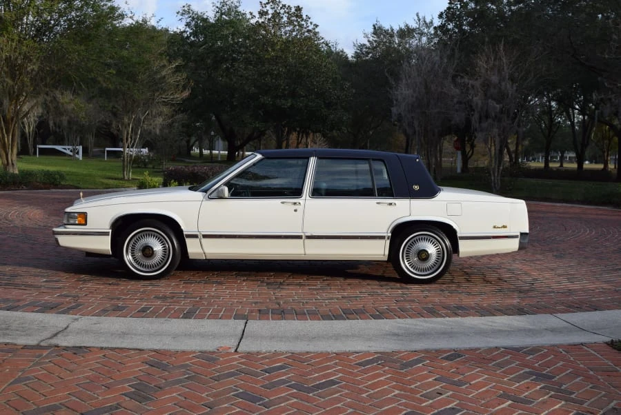 1993 Cadillac DeVille 6th Gen - Image 2 of 12