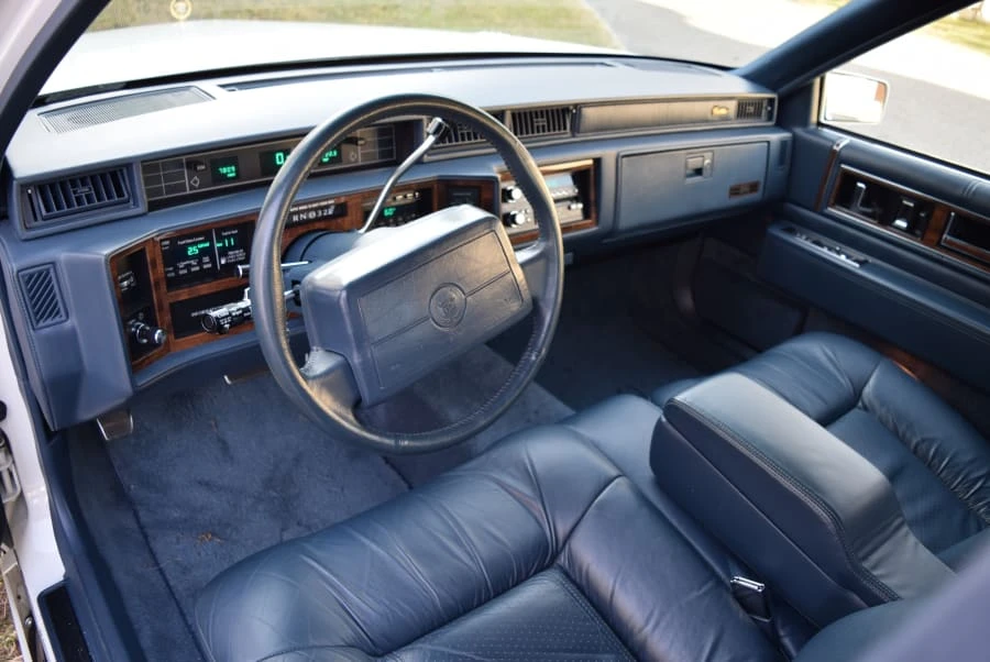 1993 Cadillac DeVille 6th Gen - Image 4 of 12
