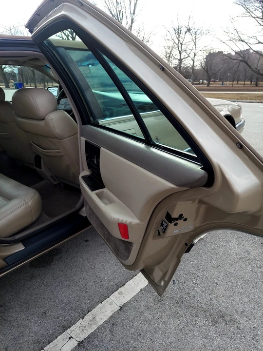 1993 Cadillac Seville - Image 14 of 21