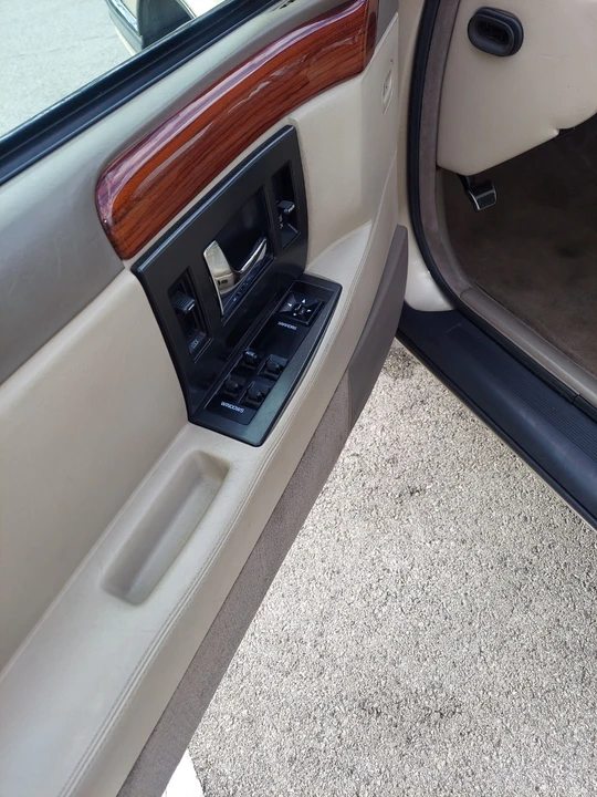 1993 Cadillac Seville - Image 18 of 21
