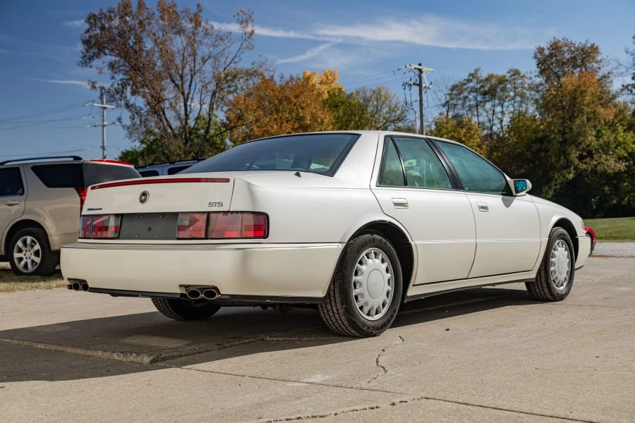 1993 Cadillac Seville - Image 3 of 31