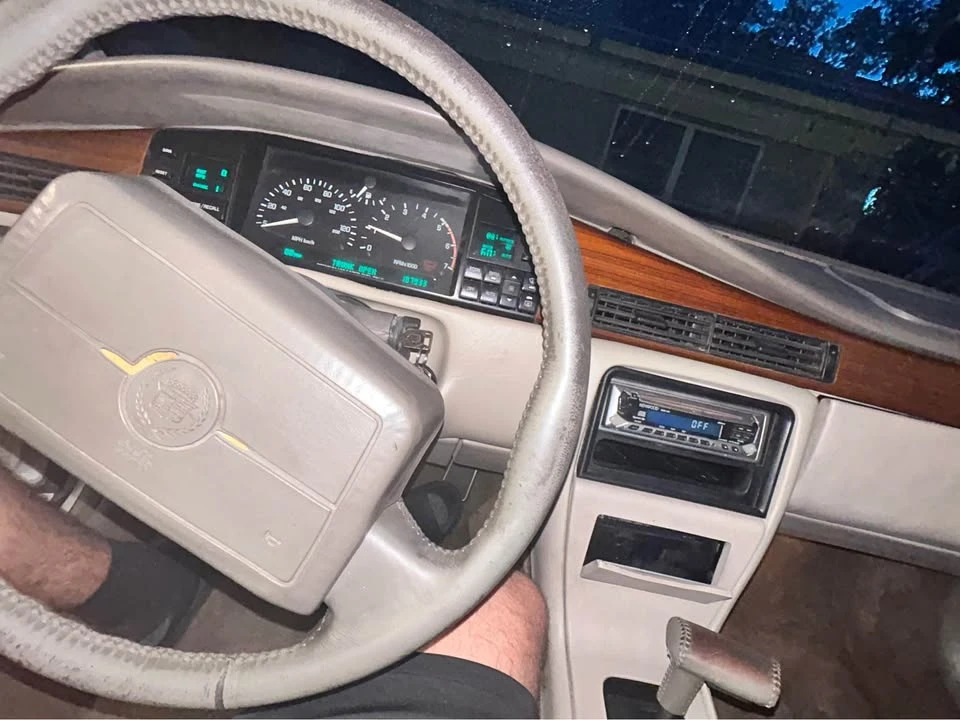1993 Cadillac Seville - Image 10 of 12