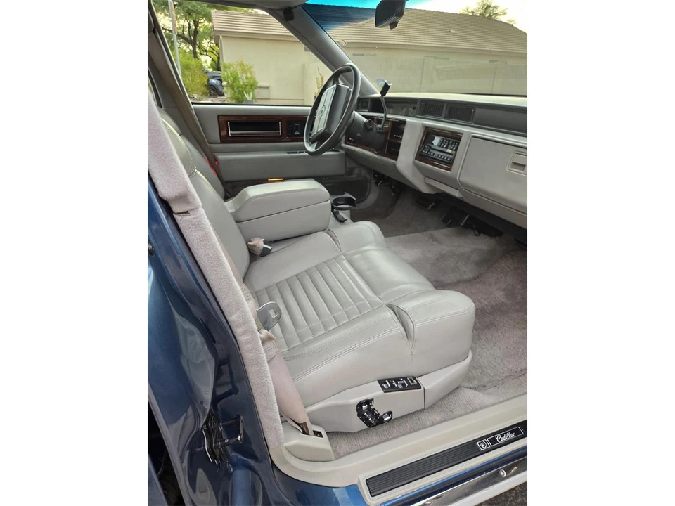 1993 Cadillac Sixty Special - Image 6 of 13