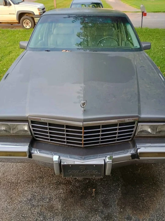 1993 Cadillac DeVille 6th Gen - Image 6 of 11