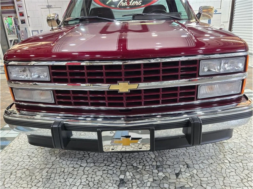 1993 Chevrolet C/K 4th Gen - Image 4 of 31