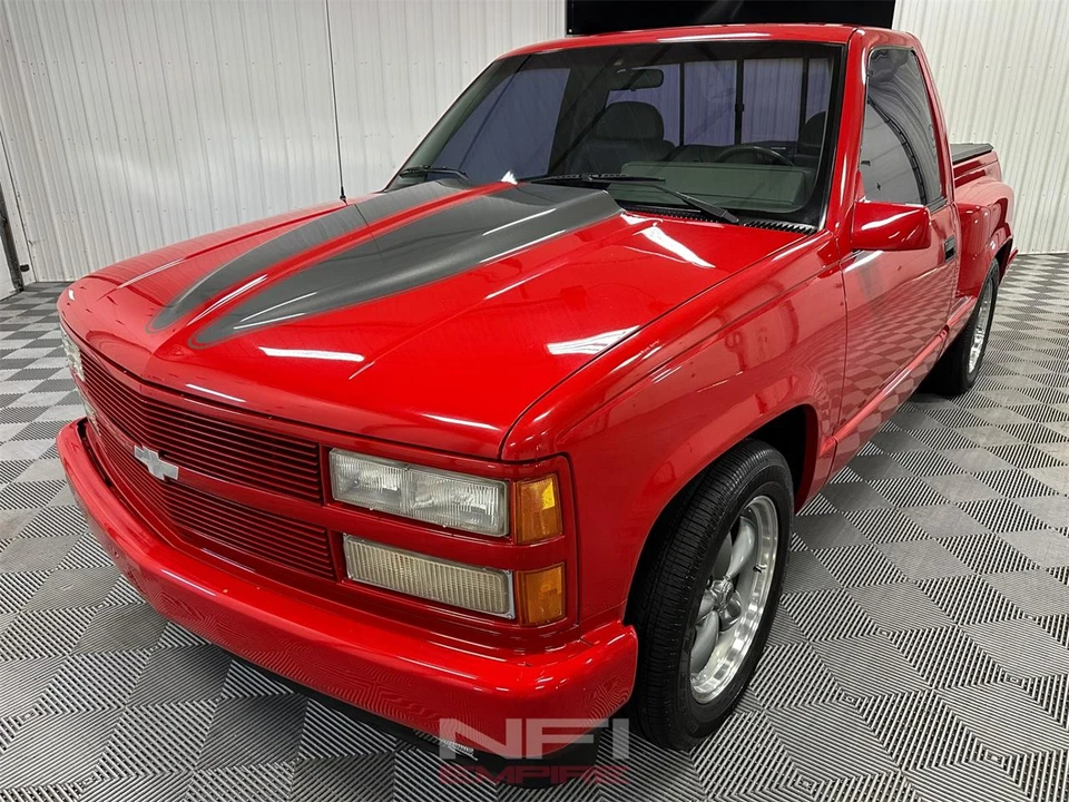 1993 Chevrolet C/K 4th Gen - Image 3 of 31