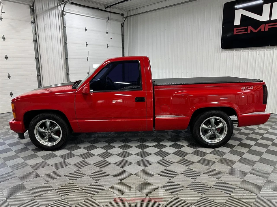 1993 Chevrolet C/K 4th Gen - Image 2 of 31