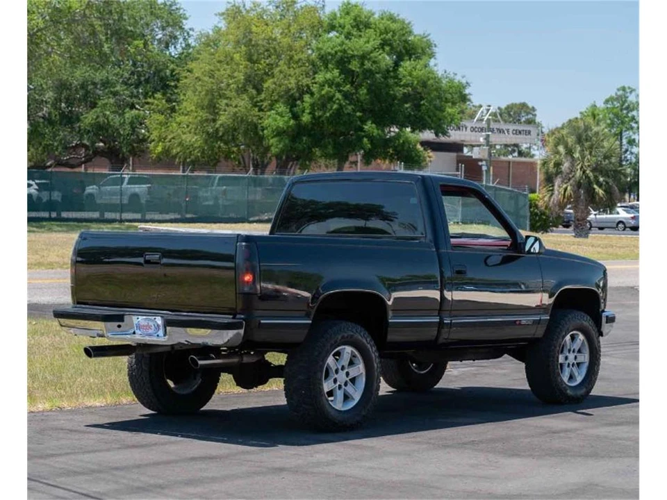 1993 Chevrolet C/K 4th Gen - Image 6 of 13