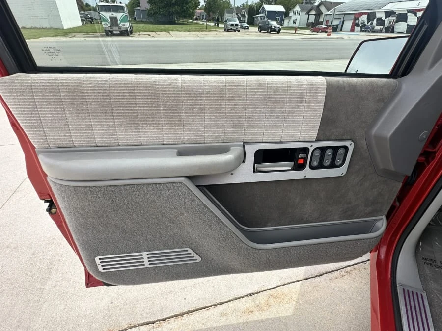 1993 Chevrolet C/K 4th Gen - Image 29 of 31