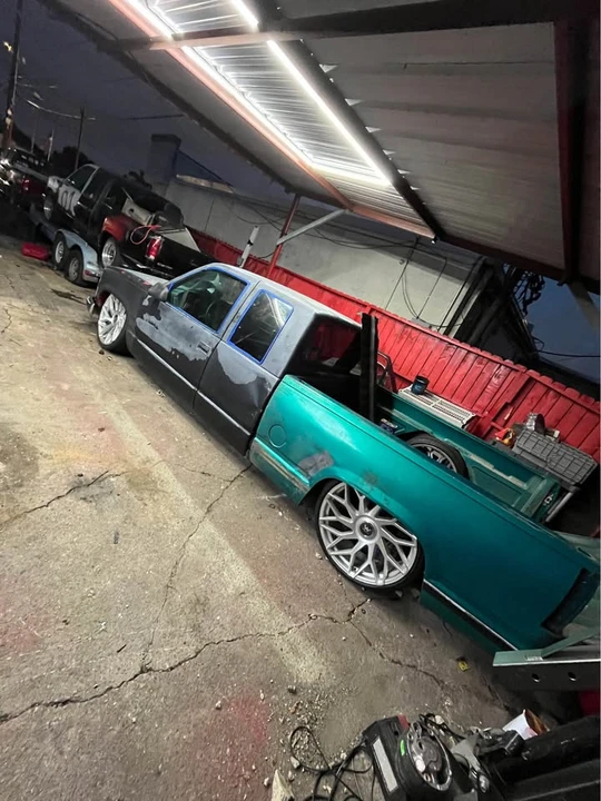 1993 Chevrolet C/K 4th Gen - Image 2 of 10