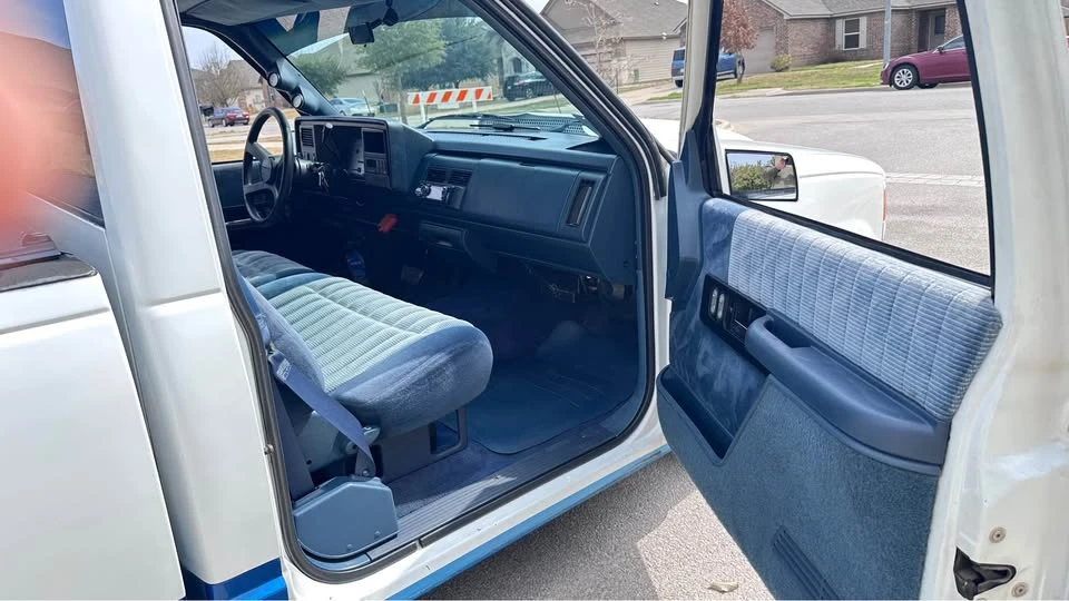 1993 Chevrolet C/K 4th Gen - Image 5 of 16