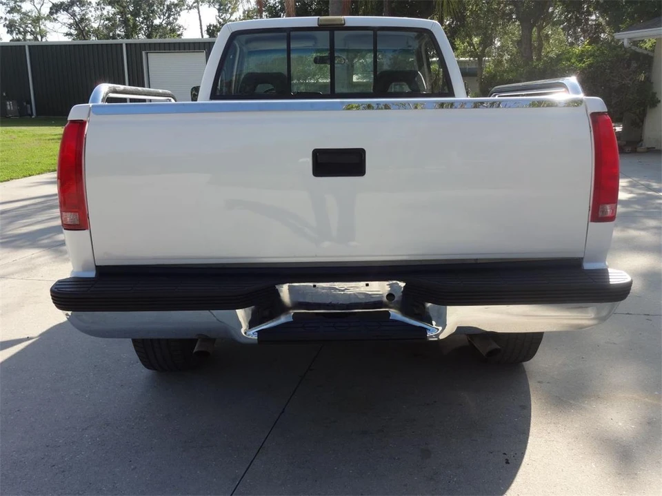 1993 Chevrolet - Image 16 of 23