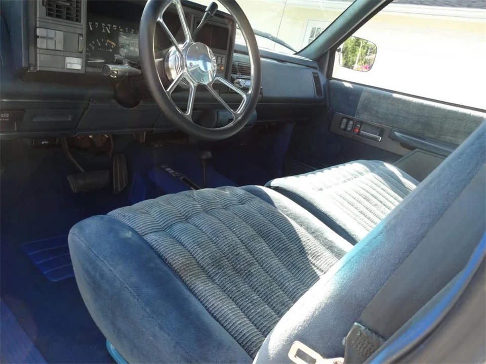 1993 Chevrolet - Image 18 of 23