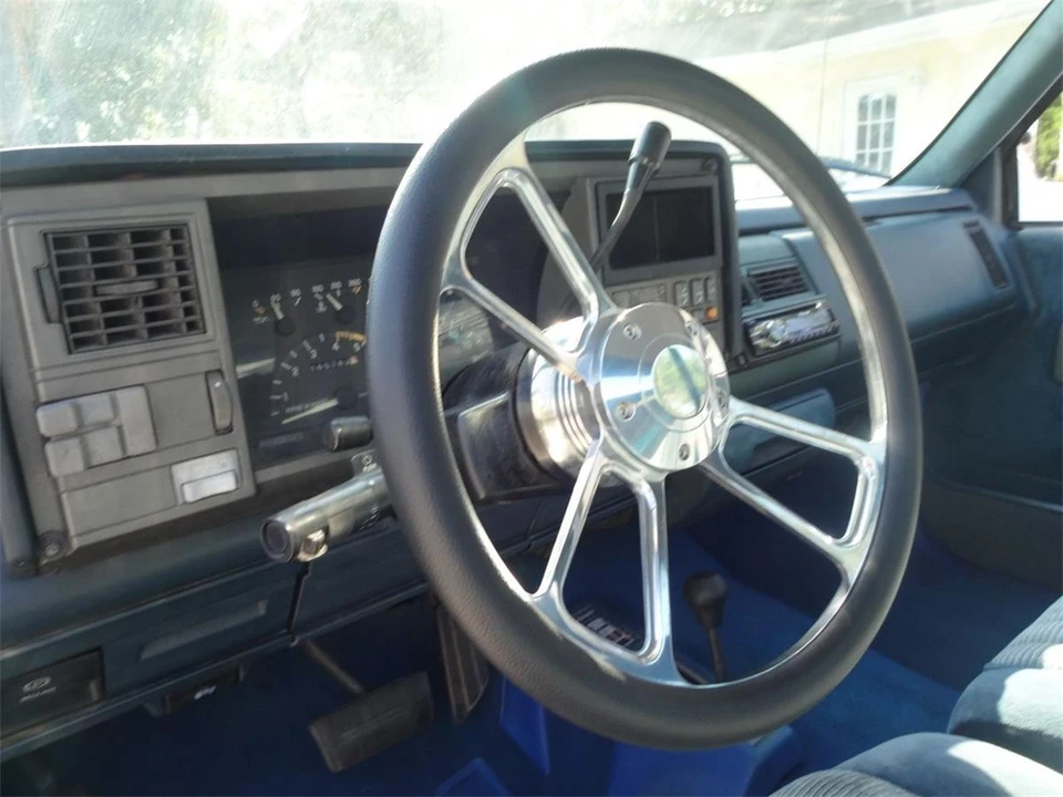 1993 Chevrolet - Image 19 of 23