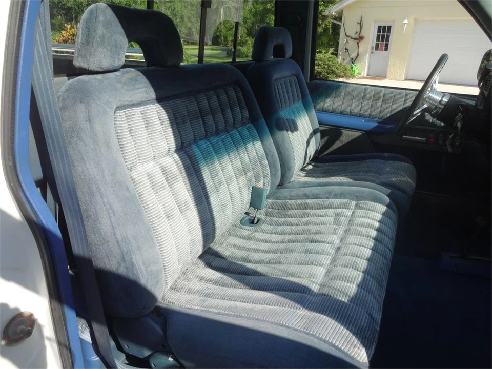 1993 Chevrolet - Image 20 of 23