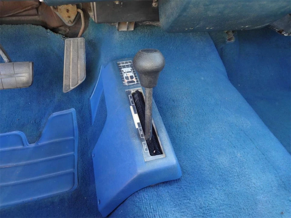 1993 Chevrolet - Image 22 of 23