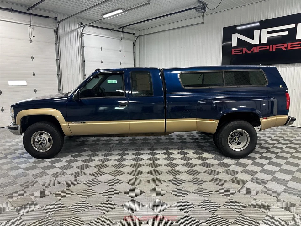 1993 Chevrolet C/K 4th Gen - Image 2 of 31