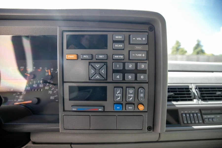 1993 Chevrolet C/K 4th Gen - Image 21 of 30