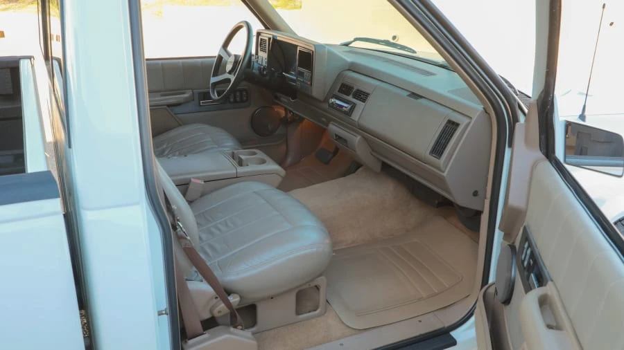 1993 Chevrolet 454 SS - Image 5 of 20