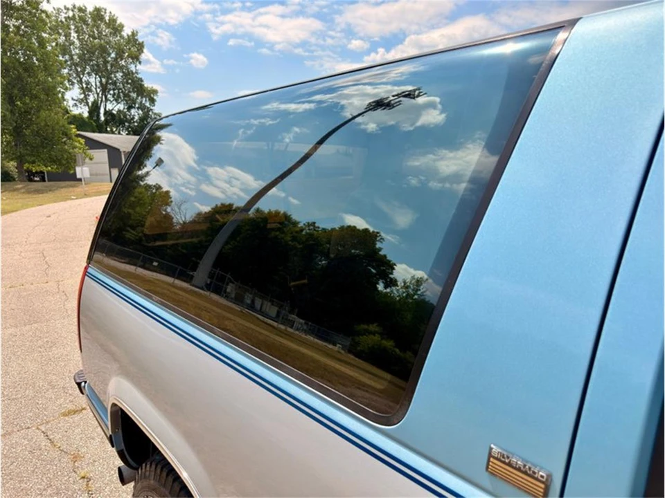 1993 Chevrolet K5 Blazer 3rd Gen - Image 25 of 31