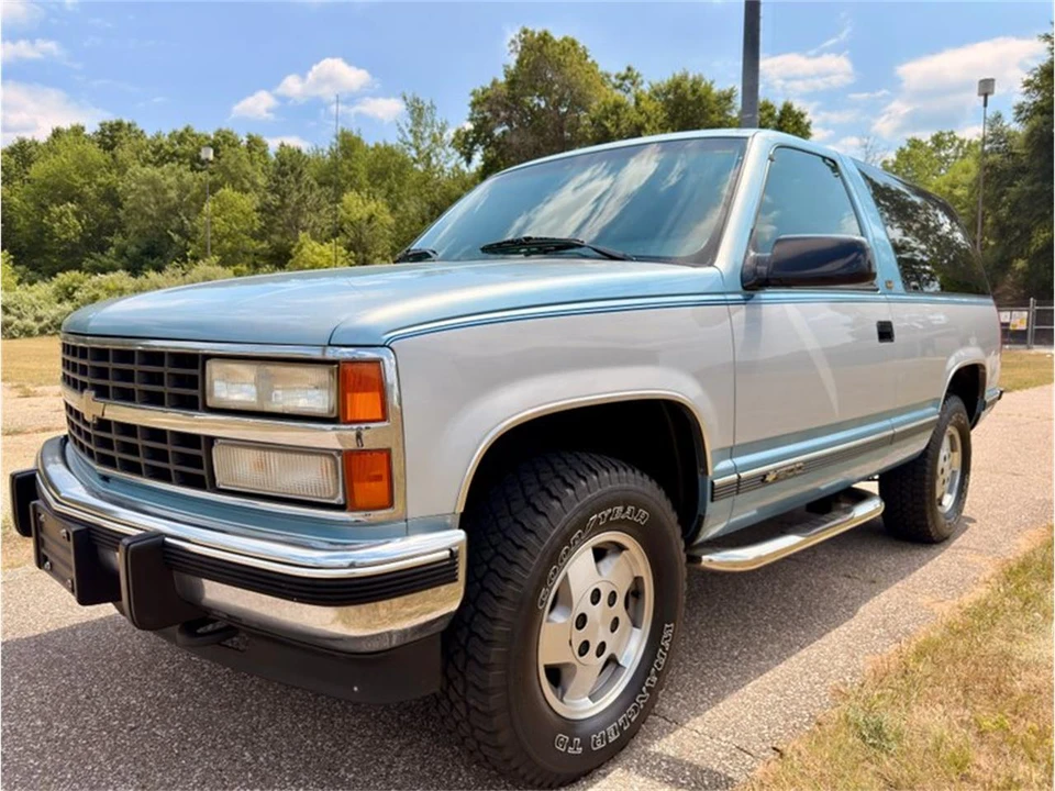 1993 Chevrolet K5 Blazer 3rd Gen - Image 21 of 31