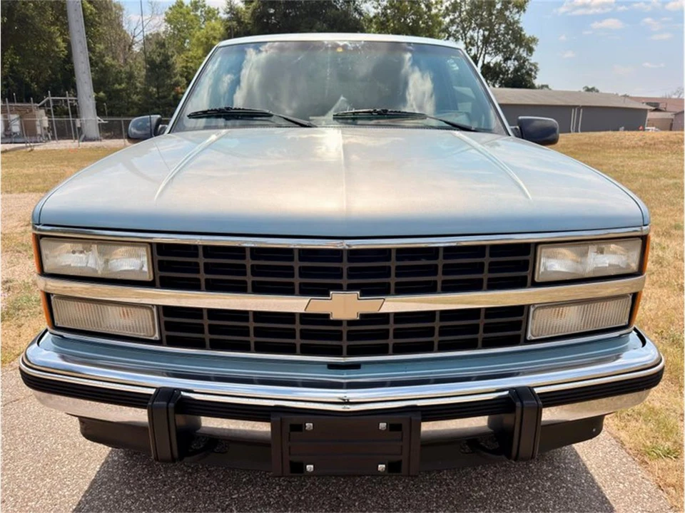 1993 Chevrolet K5 Blazer 3rd Gen - Image 2 of 31