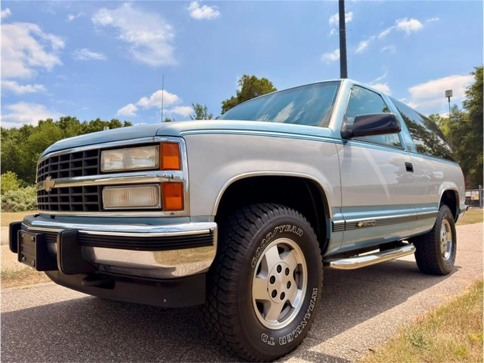 1993 Chevrolet K5 Blazer 3rd Gen - Image 20 of 31
