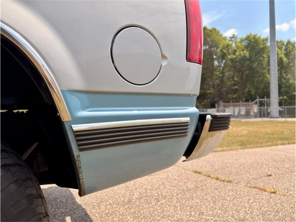 1993 Chevrolet K5 Blazer 3rd Gen - Image 28 of 31
