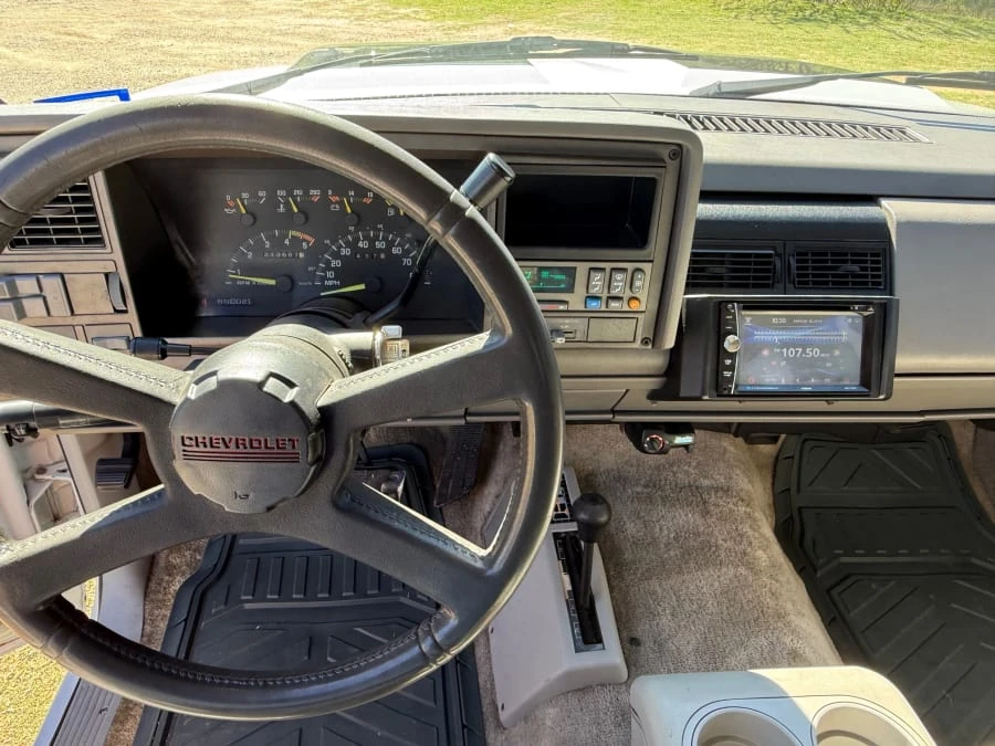 1993 Chevrolet Blazer - Image 16 of 19