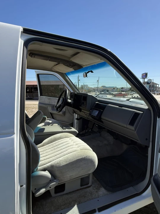 1993 Chevrolet Blazer - Image 12 of 19