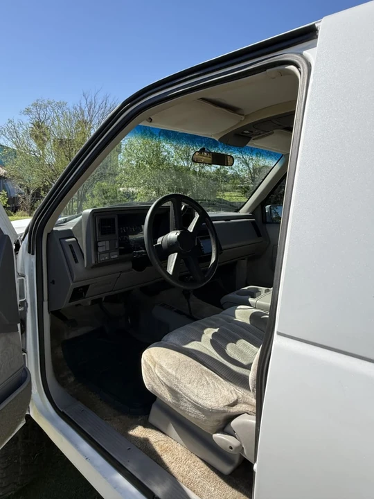 1993 Chevrolet Blazer - Image 10 of 19