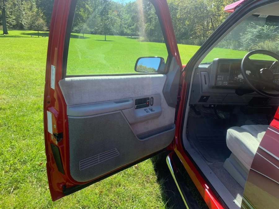 1993 Chevrolet Blazer - Image 7 of 11