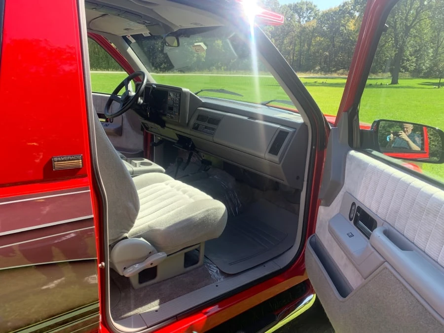 1993 Chevrolet Blazer - Image 5 of 11