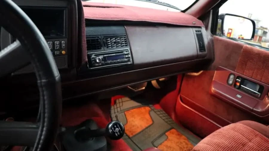 1993 Chevrolet Blazer - Image 8 of 15