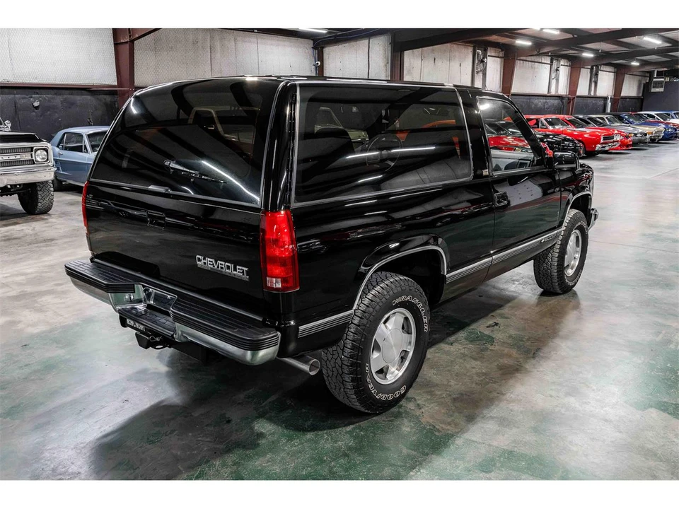 1993 Chevrolet K5 Blazer 3rd Gen - Image 5 of 22