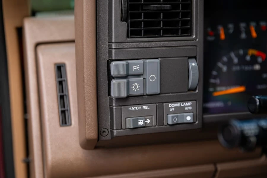 1993 Chevrolet Blazer - Image 24 of 31
