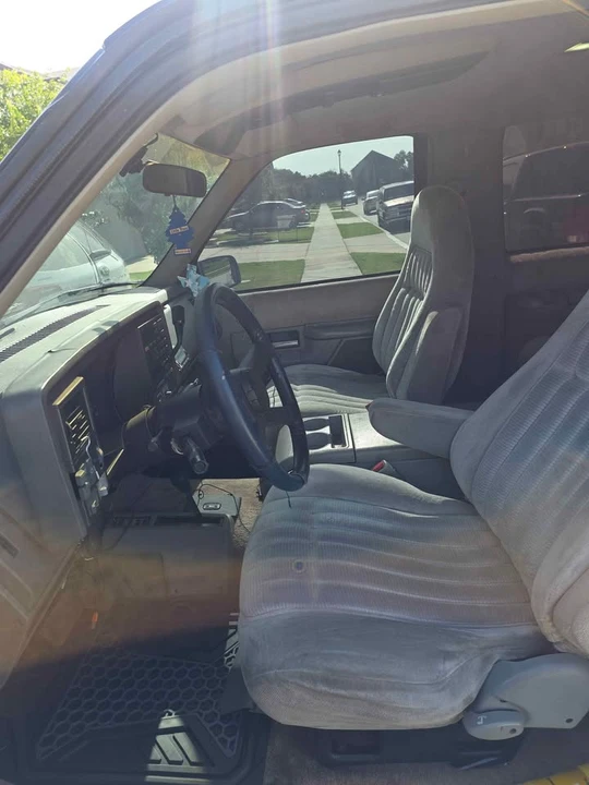1993 Chevrolet K5 Blazer 3rd Gen - Image 8 of 9