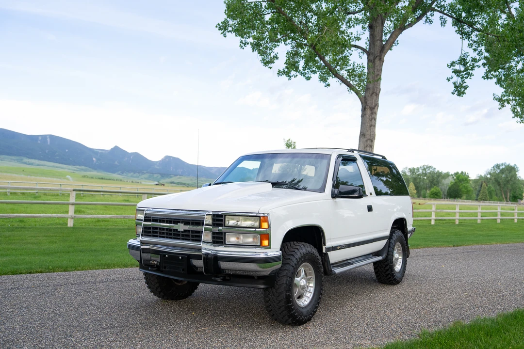 1993 Chevrolet K5 Blazer 3rd Gen - Image 5 of 31