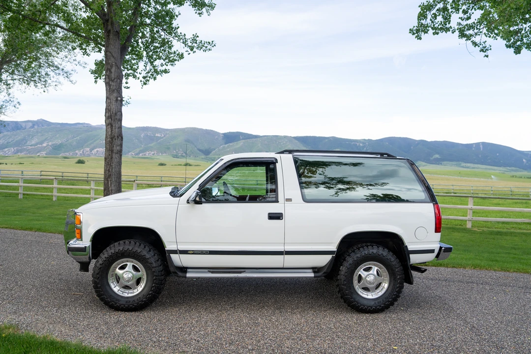 1993 Chevrolet K5 Blazer 3rd Gen - Image 19 of 31