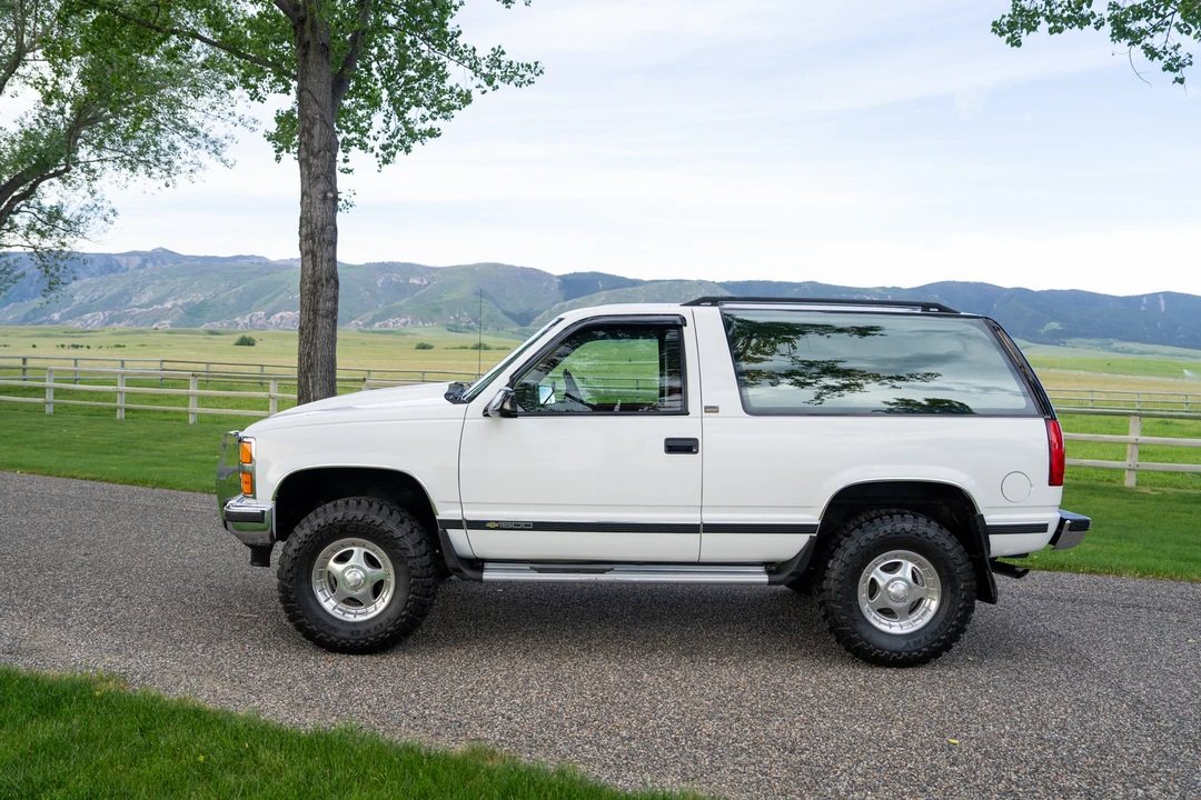 1993 Chevrolet K5 Blazer 3rd Gen - Image 20 of 31