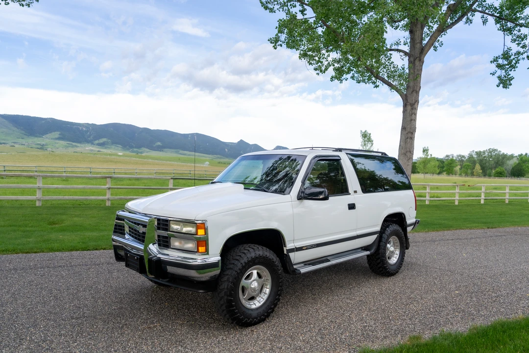 1993 Chevrolet K5 Blazer 3rd Gen - Image 4 of 31